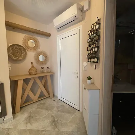 Holiday home Little Bay House Toroni